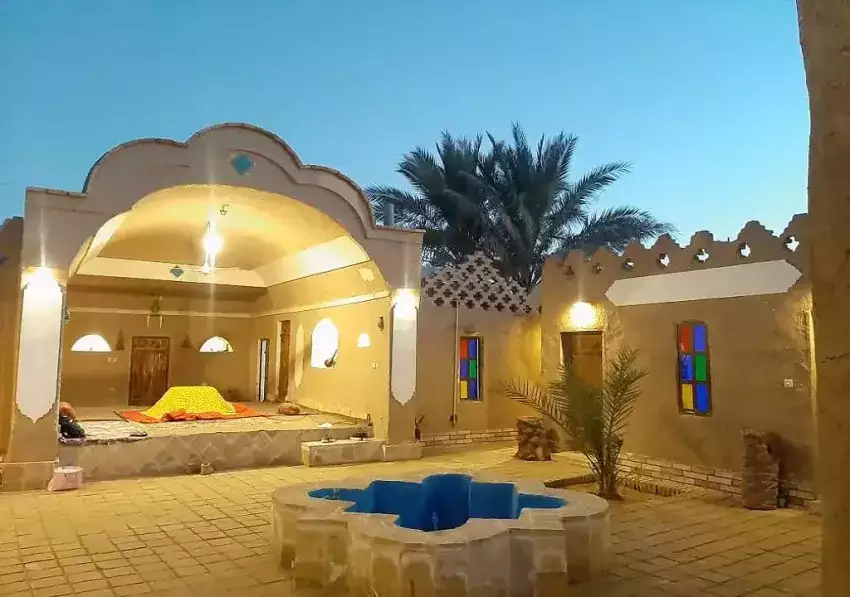اقامتگاه بوم گردی عمو رضا اتاق برای چهار نفر طبس