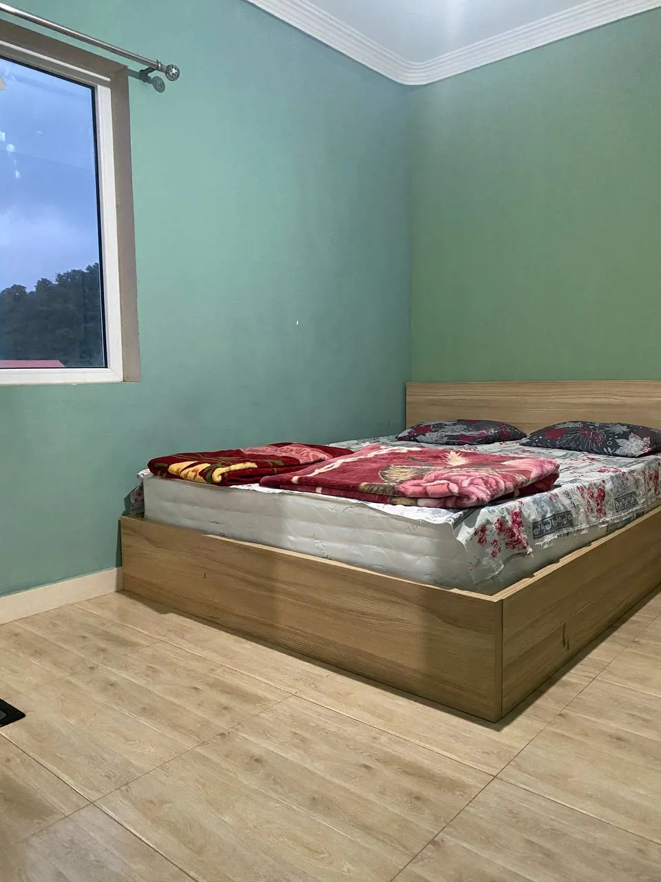 اقامتگاه بوم گردی عمارت توسکا سوئیت یک خوابه برای چهار نفر (طبقه اول) گرگان
