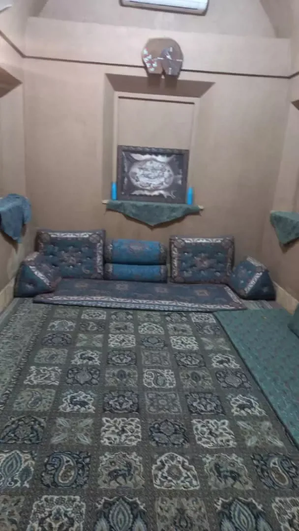 اقامتگاه بوم گردی ملا معصومه اتاق برای سه نفر میبد