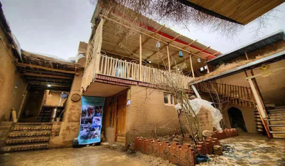 اقامتگاه های بوم گردی ننه کلو بابا کلو اتاق برای پنج نفر سبزوار