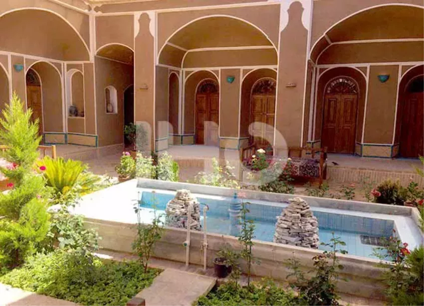 اقامتگاه بوم گردی تک تکو اصفهان