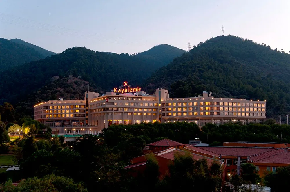نمای هتل کایا ترمال اند کانونشن ازمیر