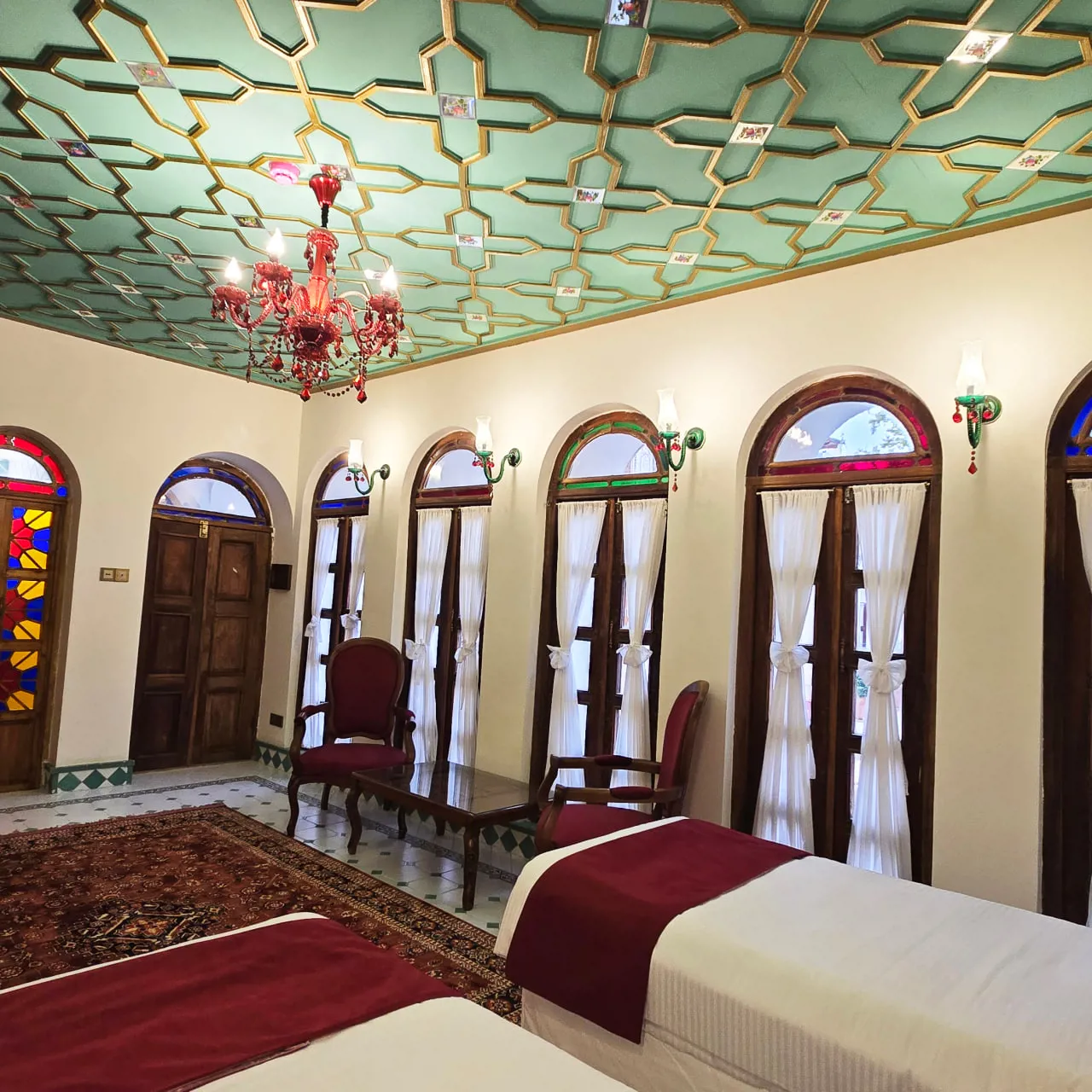 اتاق کانکت VIP شاهدخت هتل بوتیک عمارت محلاتی شیراز