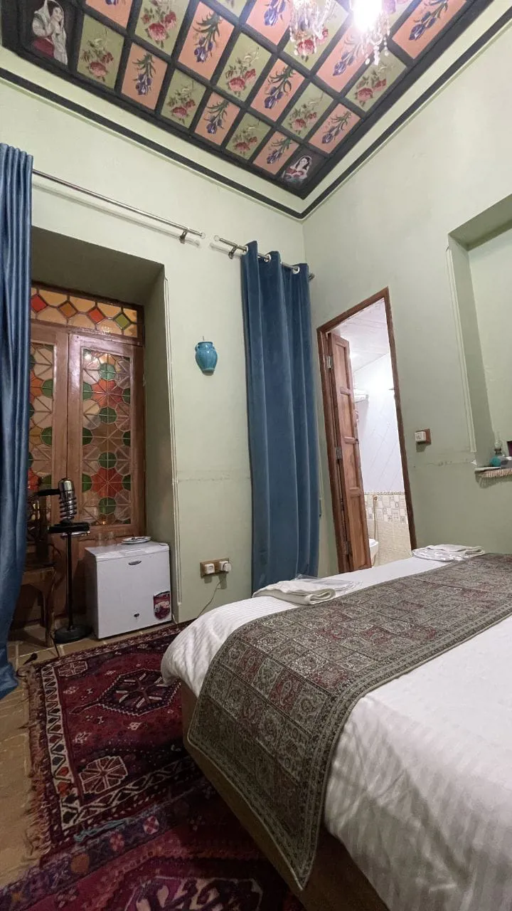 اقامتگاه سنتی عمارت جهانشاهی شیراز
