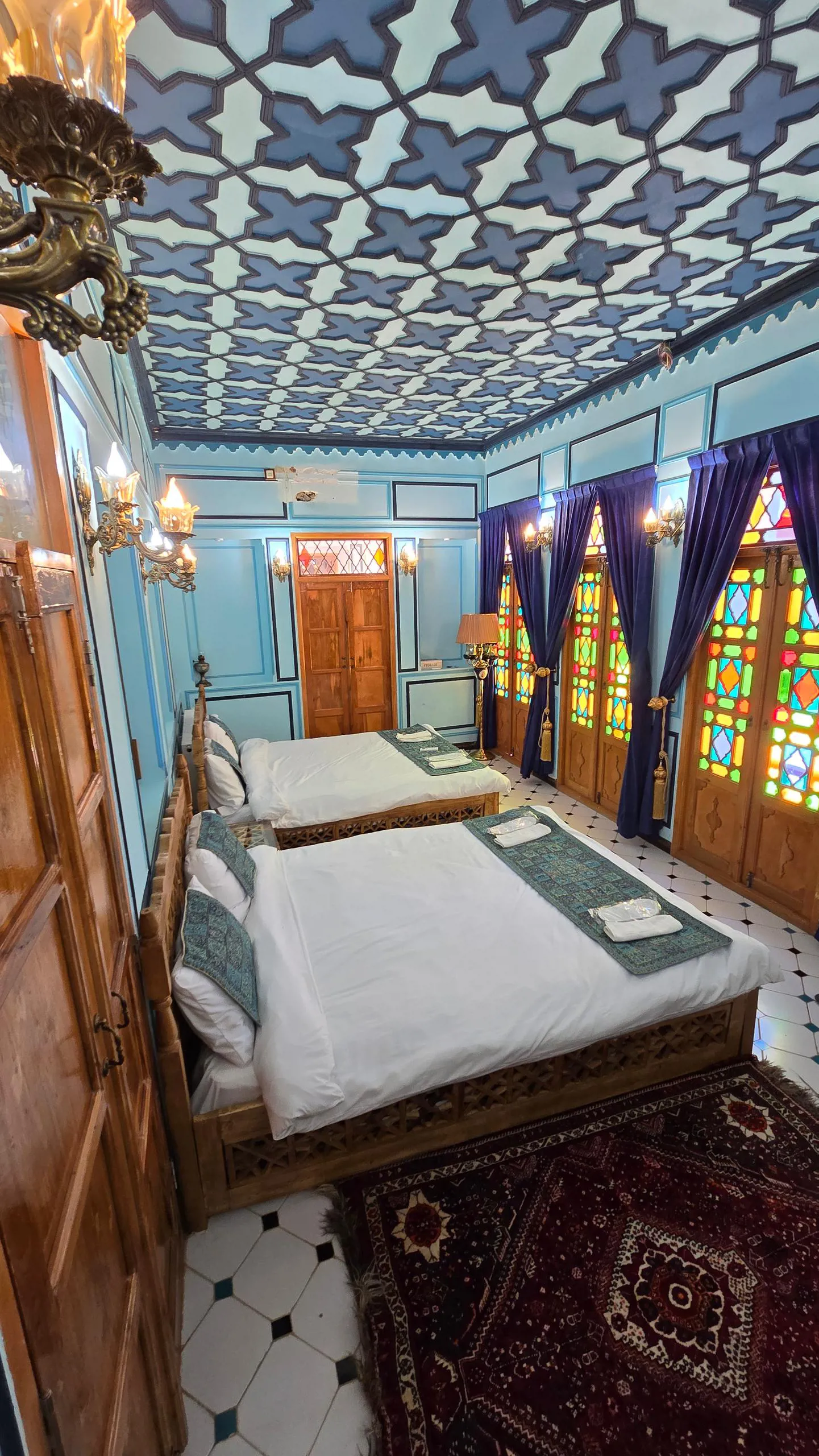 اقامتگاه سنتی عمارت جهانشاهی شیراز