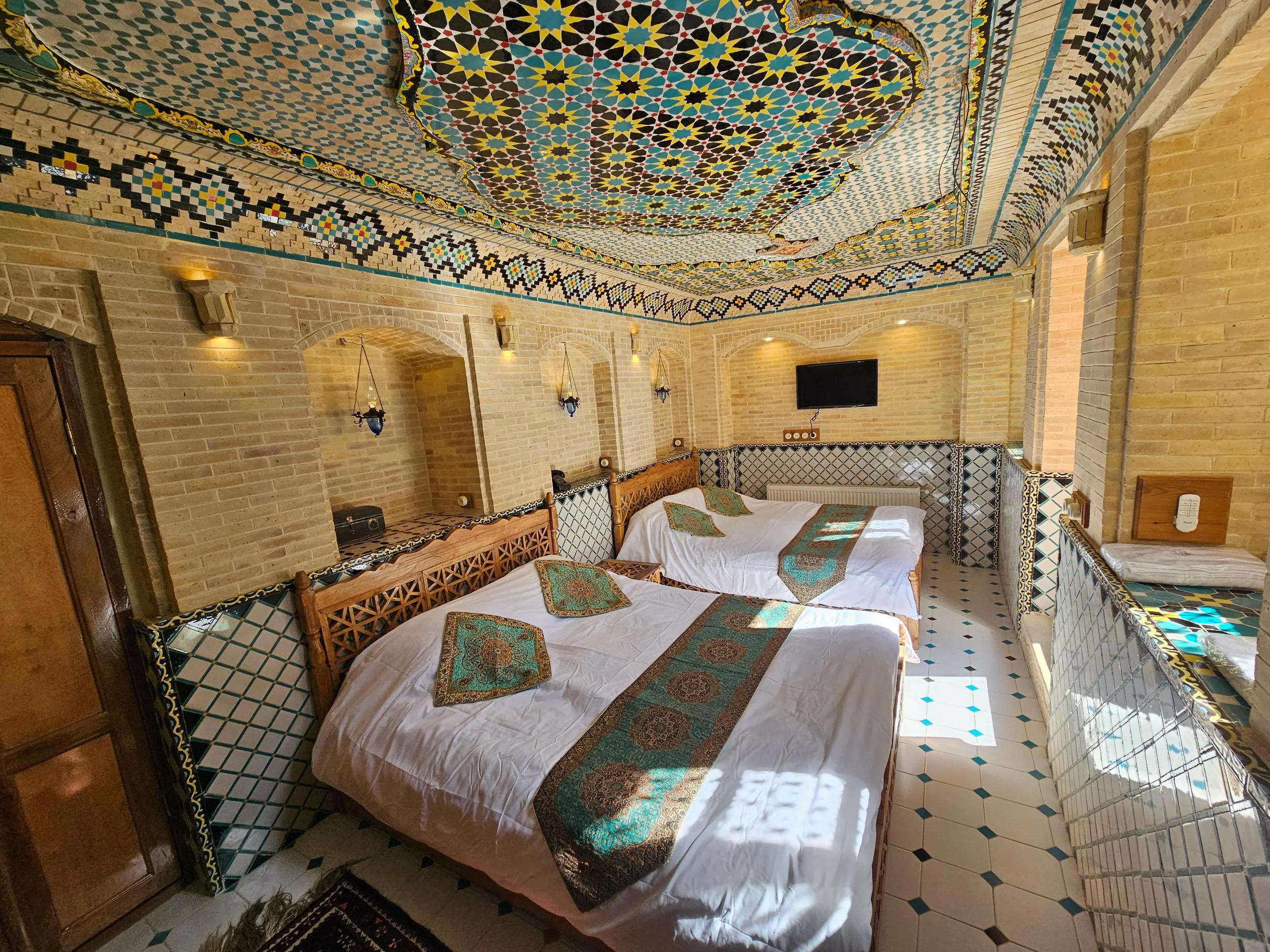 اقامتگاه سنتی عمارت جهانشاهی شیراز