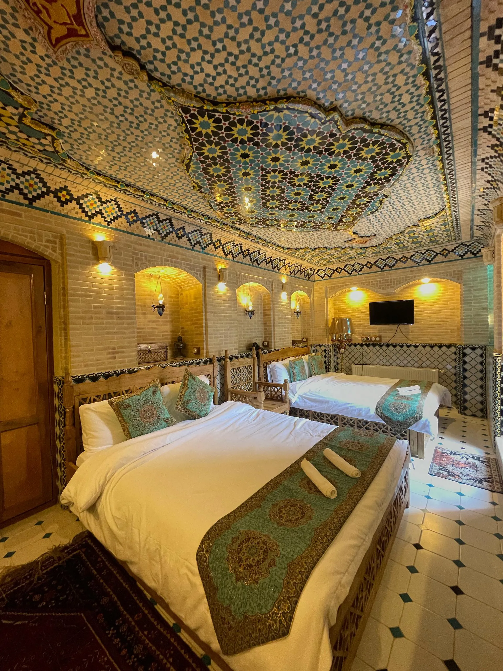اقامتگاه سنتی عمارت جهانشاهی شیراز