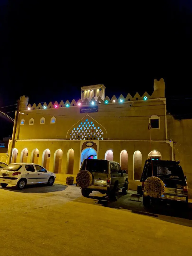 اقامتگاه بوم گردی راوی کویر خور و بیابانک