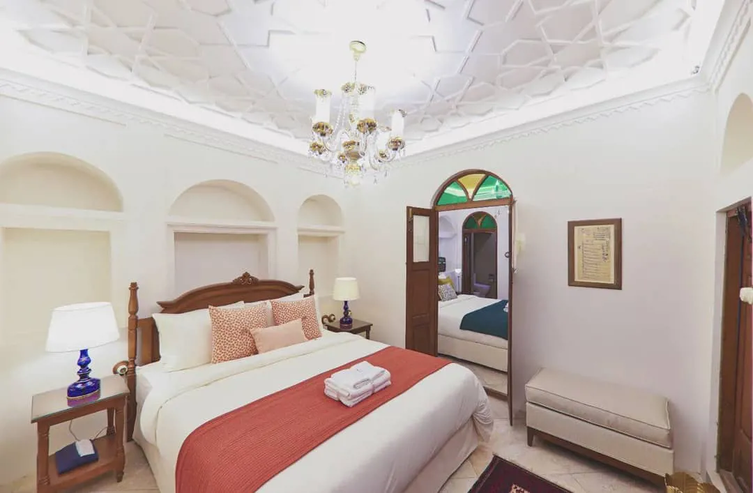 اتاق اقامتگاه سحرخیزان شیراز