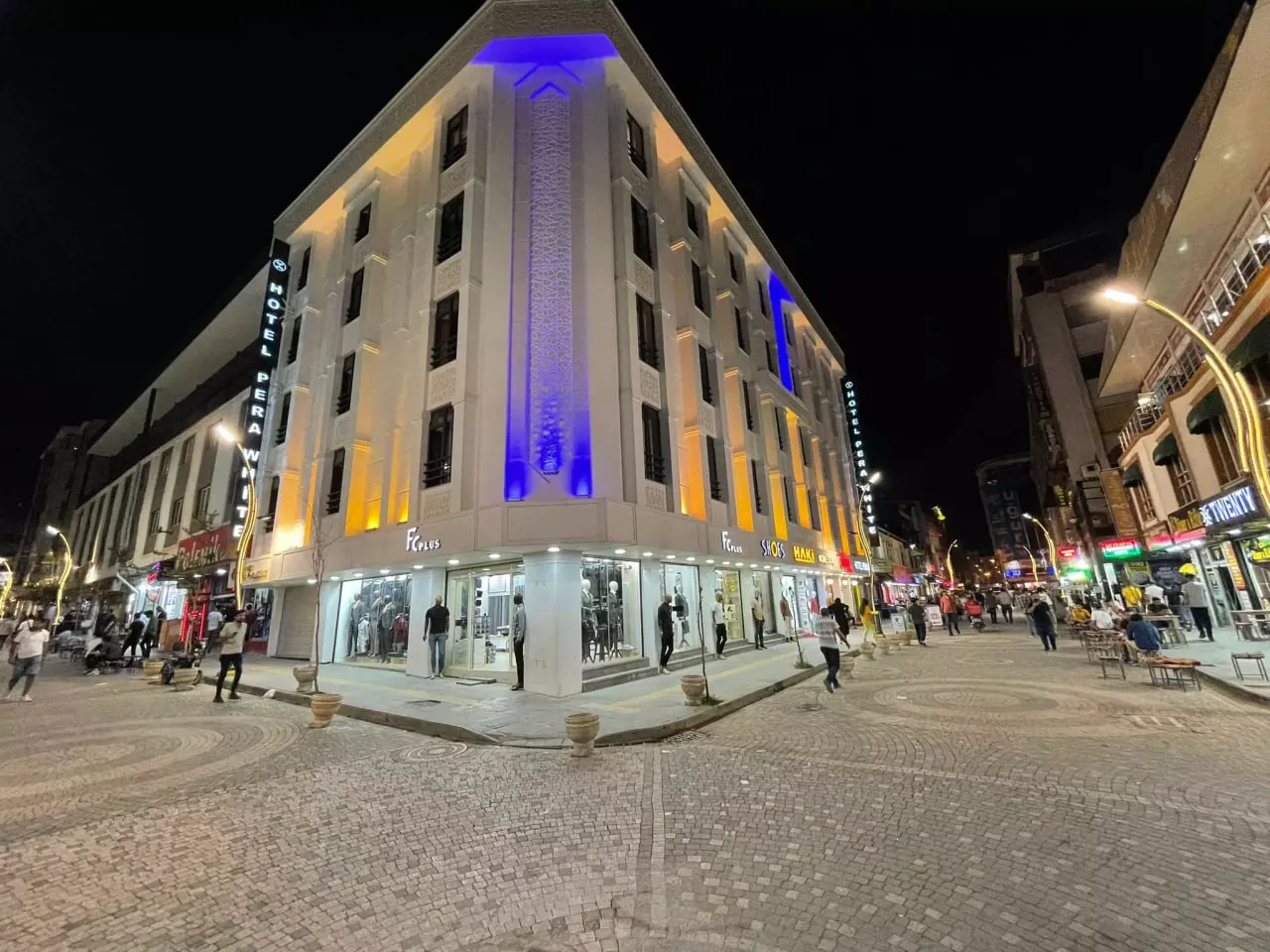 نما هتل پرا وایت وان