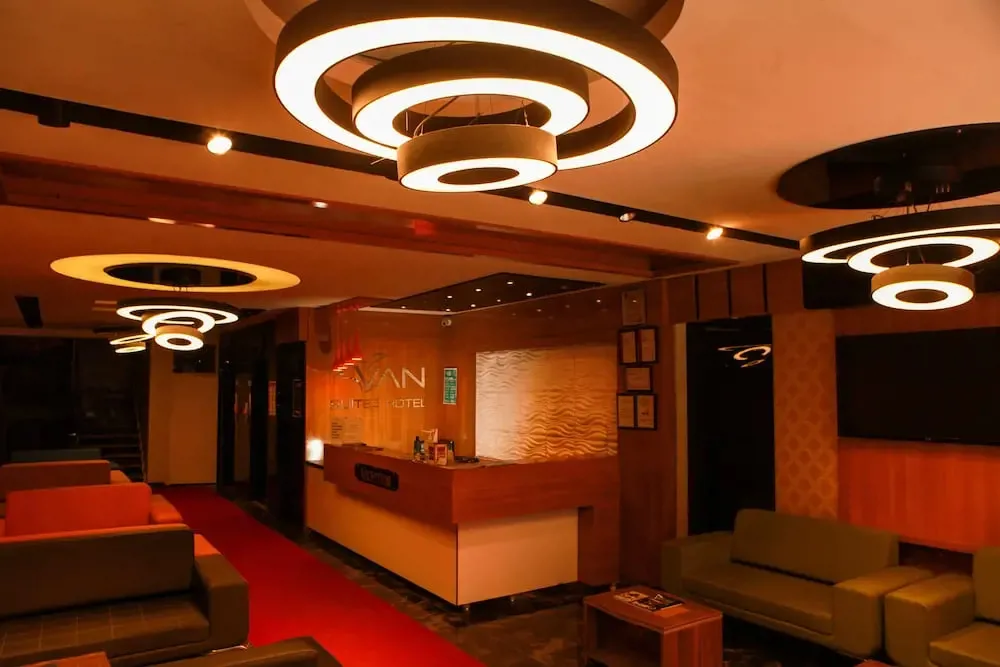 پذیرش هتل وان سوئیت وان