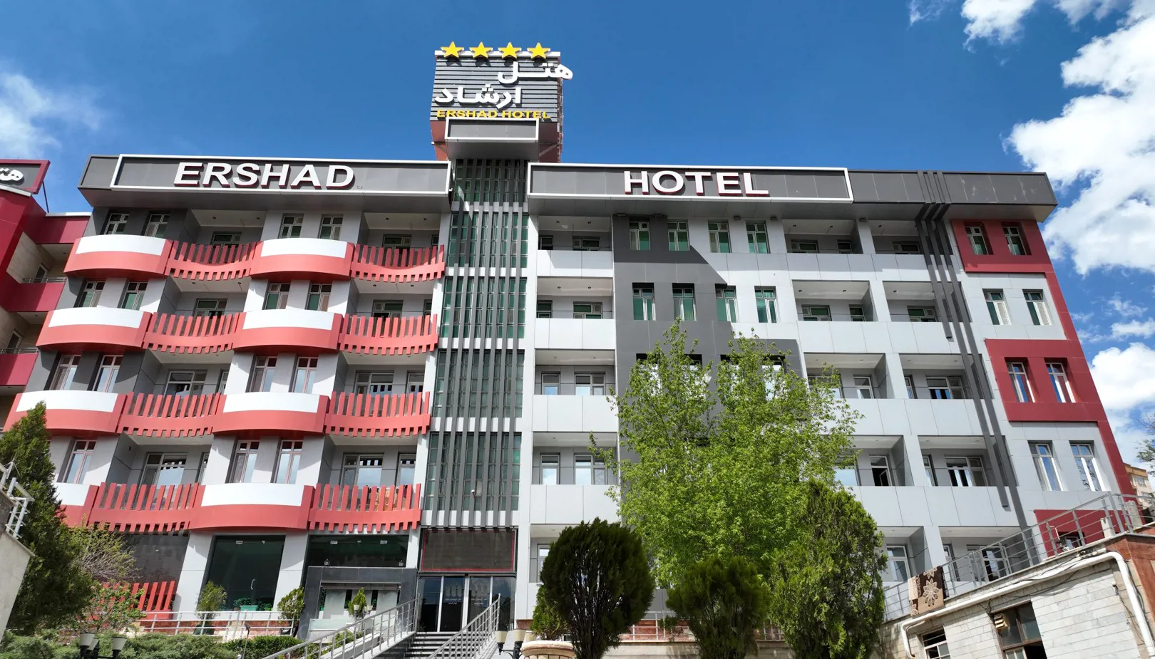 latest-comments-image