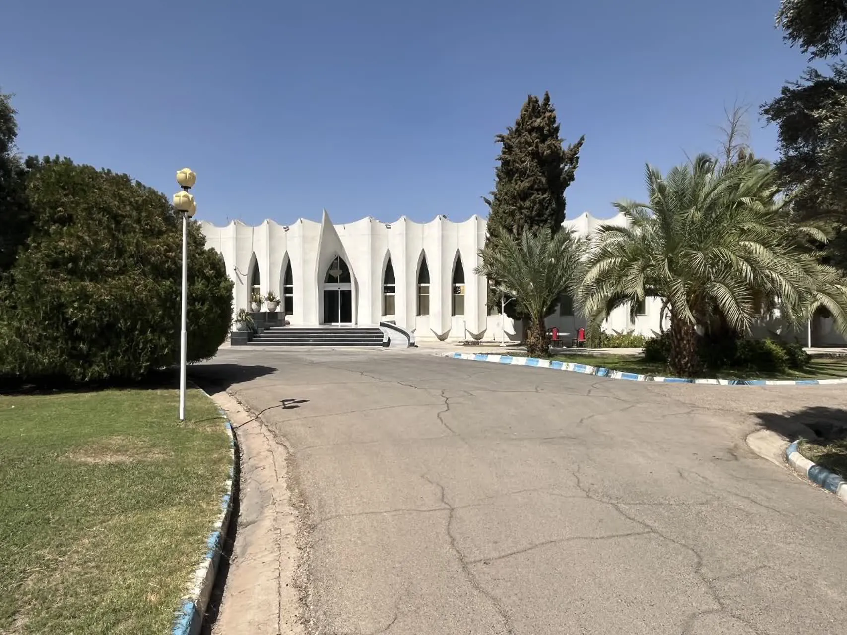 نمای هتل دز دزفول
