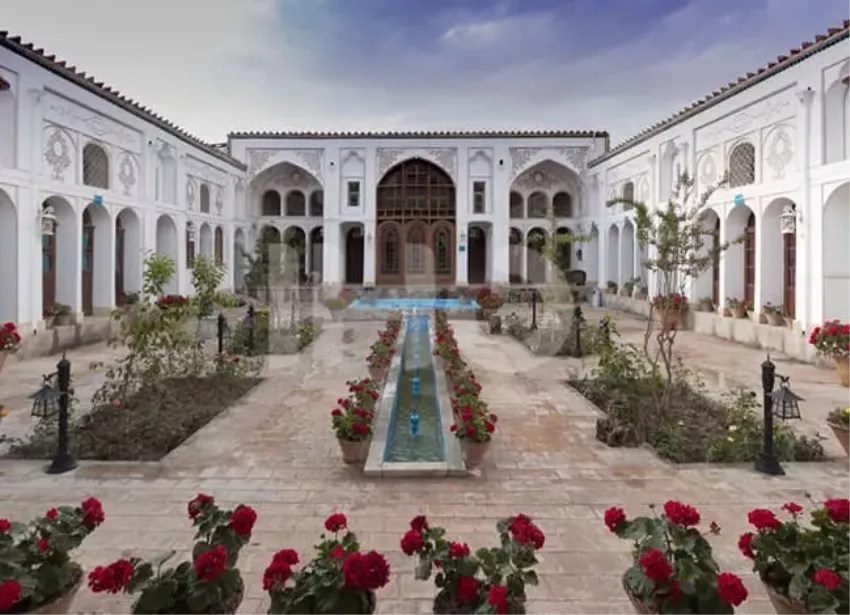 اقامتگاه سنتی سهروردی اصفهان