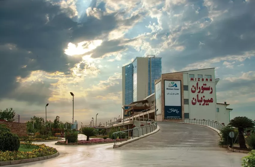 هتل پنج ستاره میزبان بابلسر