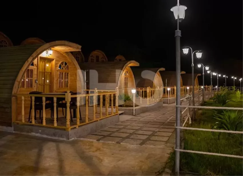 محوطه مجموعه گردشگری و اقامتی درسا بوشهر