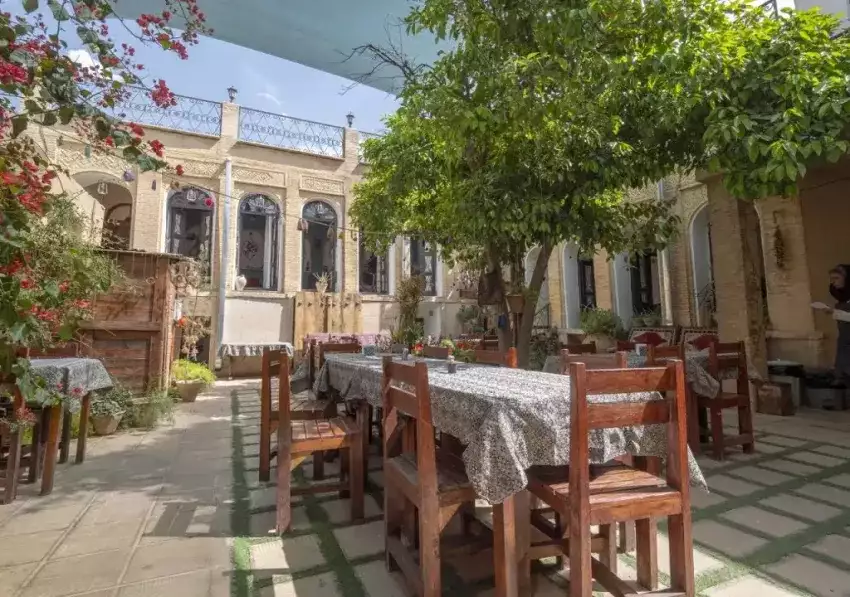 اقامتگاه سنتی ترنجستان شیراز