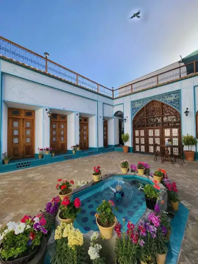 اقامتگاه سنتی شیخ لطف الله اصفهان