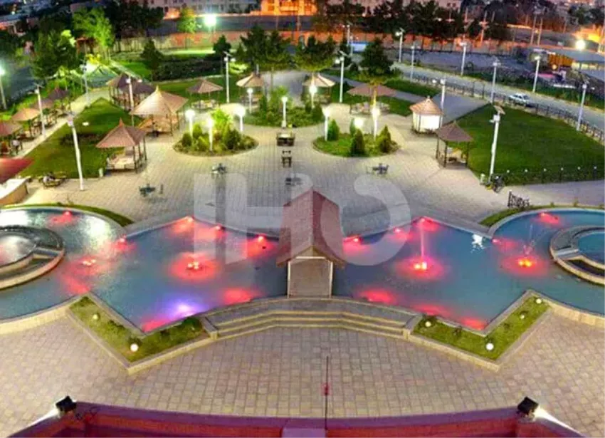 محوطه هتل زنبق یزد