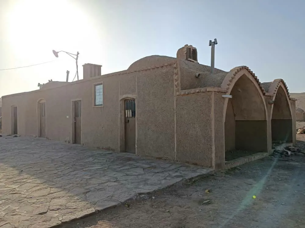 اقامتگاه بوم گردی زرین چاه سرایان