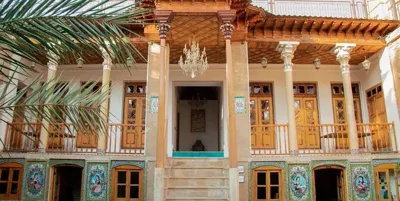 اقامتگاه سنتی آلان اتاق چهار تخته شیراز