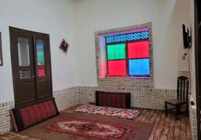 اقامتگاه سنتی عمارت خورشید پردیسان اتاق شماره 1 برای پنج نفر درگز
