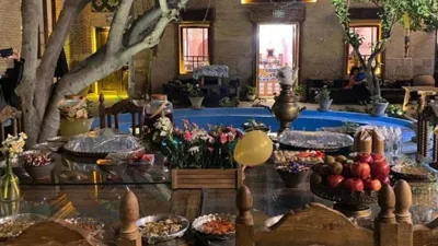 اقامتگاه سنتی داروش اتاق دو تخته دبل vip پنج دری شیراز