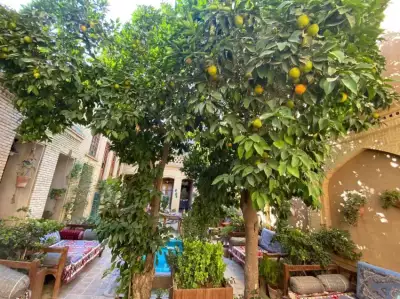 اقامتگاه سنتی ماه منیر اتاق دو تخته توئین شیراز