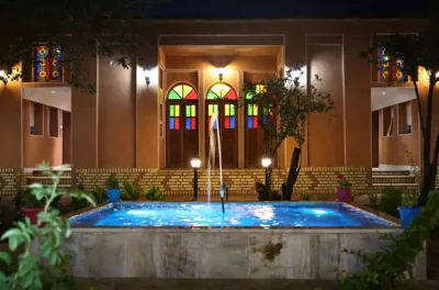 اقامتگاه بوم گردی خانه نخجیر اتاق شماره 4 برای چهار نفر دلیجان