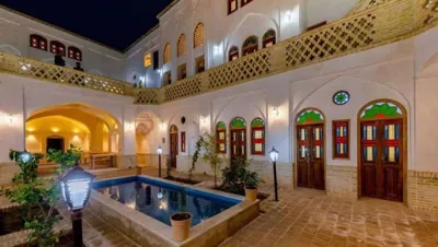 اقامتگاه سنتی عمارت شاه نشین اتاق دو تخته کاشان