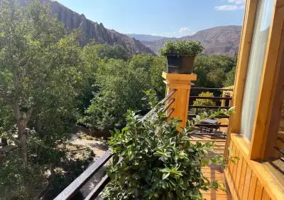 اقامتگاه بوم گردی حاج محمد سوئیت دو خوابه پرزیدنت سزان برای چهار نفر فیروزکوه