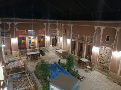 اقامتگاه سنتی علی بابا اتاق یک تخته اقتصادی یزد