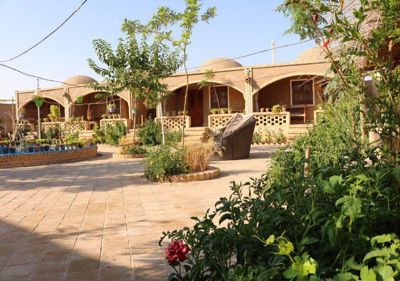 اقامتگاه بوم گردی خانه عمو مش رضا اتاق برای چهار نفر ورامین