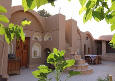 اقامتگاه بوم گردی خانه عمو مش رضا اتاق برای دو نفر ورامین