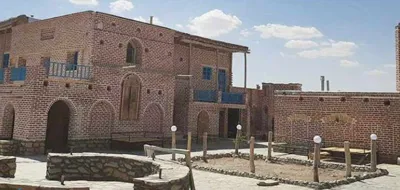 اقامتگاه بوم گردی خان قالان اتاق یاشیل برای پنج نفر همدان