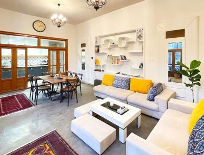 اقامتگاه های بوم گردی چیلا سه تخت در خوابگاه شش تخته خانم ها اصفهان