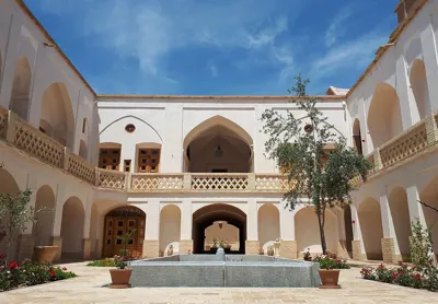 اقامتگاه سنتی سپنج اتاق ایوان 2 برای دو نفر (مناسب کودک و نوجوان) (همکف) کاشان