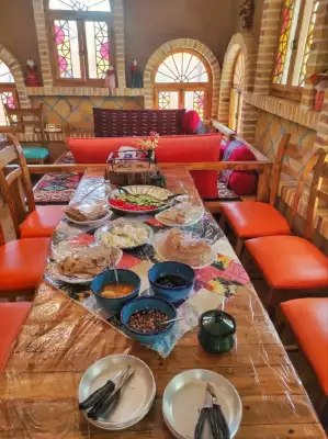 اقامتگاه های بوم گردی بابا علی اتاق برای چهار نفر مشهد