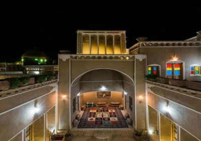 اقامتگاه بوم گردی انار عقدا اتاق زاغ برای سه نفر اردکان