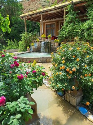 اقامتگاه های بوم گردی رضا پارسیان اتاق A برای دو نفر آزادشهر