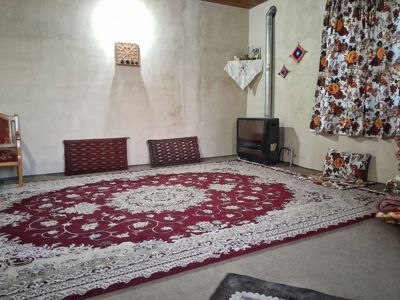 اقامتگاه بوم گردی افضل روآر اتاق بالاکلسی برای چهار نفر شیرگاه