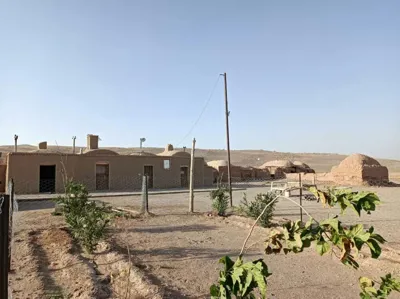 اقامتگاه بوم گردی زرین چاه اتاق برای شش نفر مستر سرایان