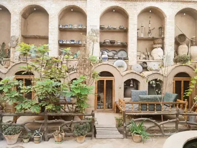 اقامتگاه بوم گردی ملا معصومه اتاق برای سه نفر میبد