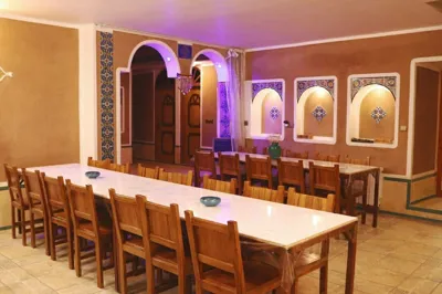 اقامتگاه بوم گردی نگار اتاق دو تخته دبل ورزنه
