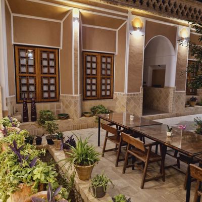 اقامتگاه سنتی خوان سالار اتاق دو تخته دبل یزد