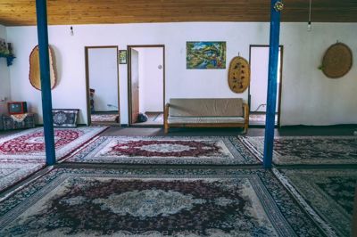 اقامتگاه های بوم گردی هیرکانی کلبه سه خوابه توسکا برای ده نفر تالش