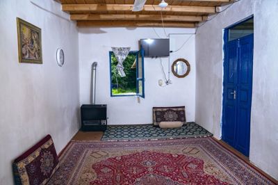 اقامتگاه بوم گردی هیرکانی کلبه سه خوابه سرخدار برای هشت نفر تالش