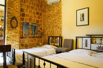 اقامتگاه های بوم گردی ستایش اتاق شماره 1 برای سه نفر شیراز