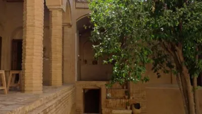 اقامتگاه های بوم گردی سرای آ بی بی اتاق شاه نشین دو تخته نی ریز