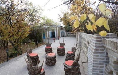 اقامتگاه بوم گردی عمارت نعمت الهی اتاق برای پنج نفر ماهان